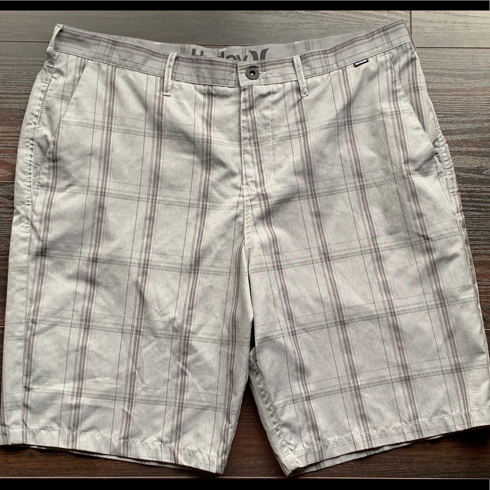 Hurley Men’s Size 38 Nike Dri Fit Board Shorts